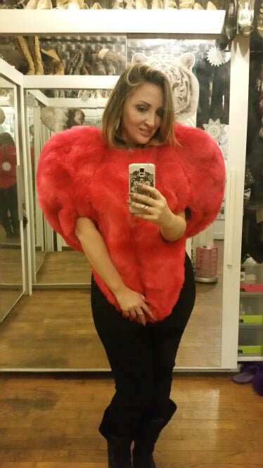 Damen Statement Kunstfelljacke mit voluminösen Ärmeln und modernem Design WW