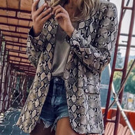 WW | Charmer Schlangenmuster Revers Lose Blazer