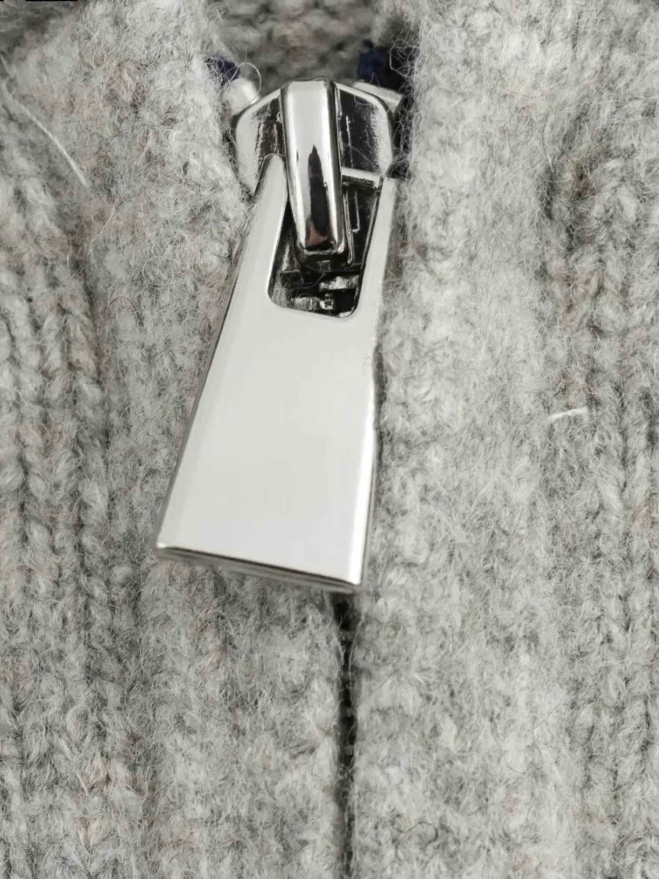 WW | Strickjacke Mit Kapuze Und Reißverschluss