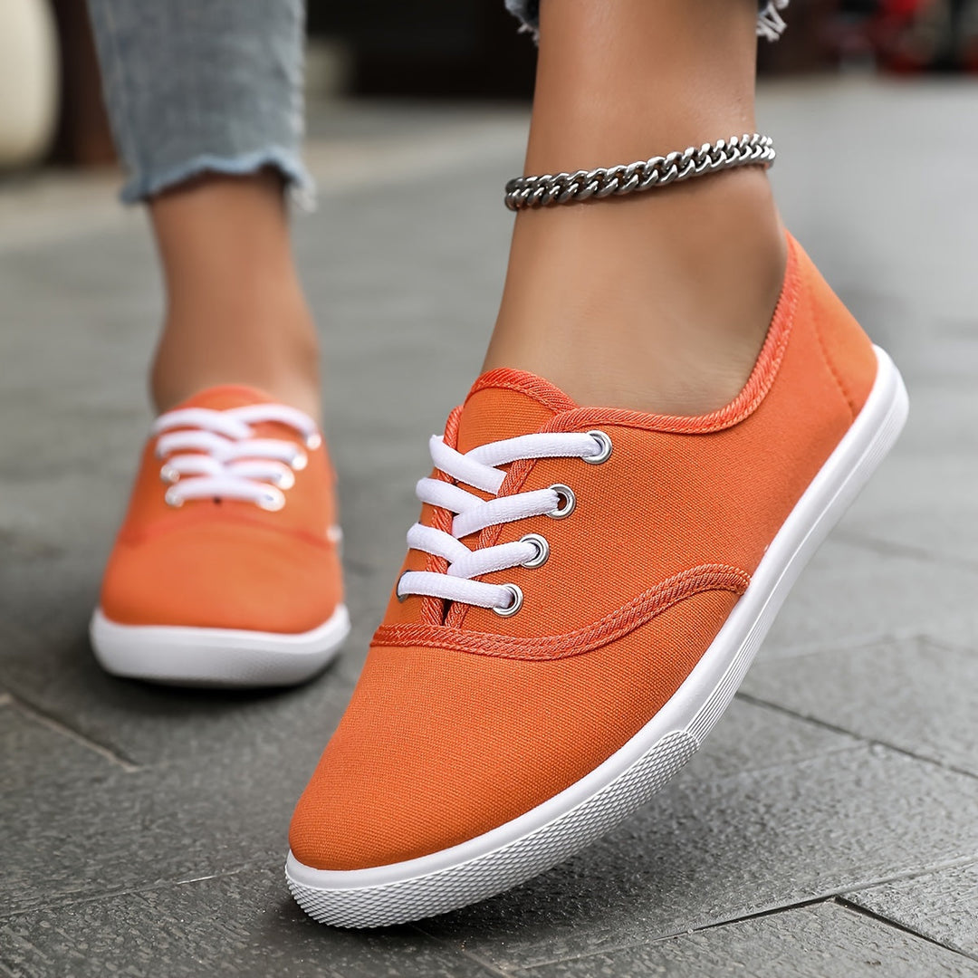 W&W Mode | Bequeme Niedrige Canvas Sneakers in Weiß