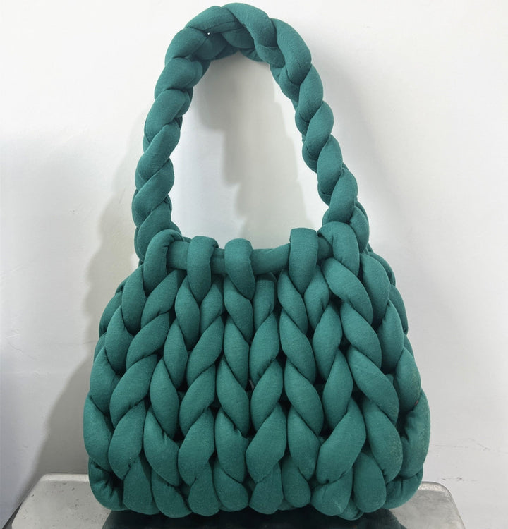 Damen Tasche aus handgewebtem Material