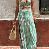 WW | Rosiedress V-Ausschnitt ärmellos Cut Out Taille Seitenschlitz Batik Maxi Kleid
