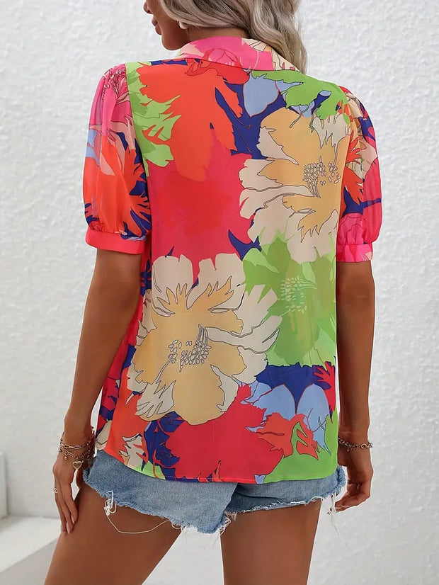WW | Bluse mit Blühenden Blumen und Blumenmuster Sowie Knopfverschluss