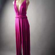 Damen eleganter Jumpsuit mit tiefem V-Ausschnitt und innovativer Wickeloptik WW