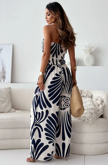 Schulterfreier Jumpsuit mit weitem Bein