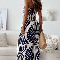 Schulterfreier Jumpsuit mit weitem Bein