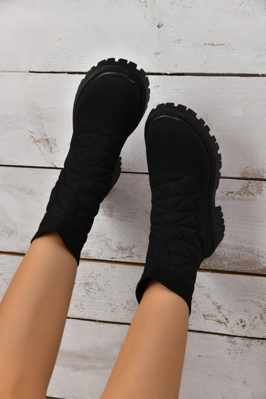 WW | Zeitlose und unterstützende orthopädische Stiefel.