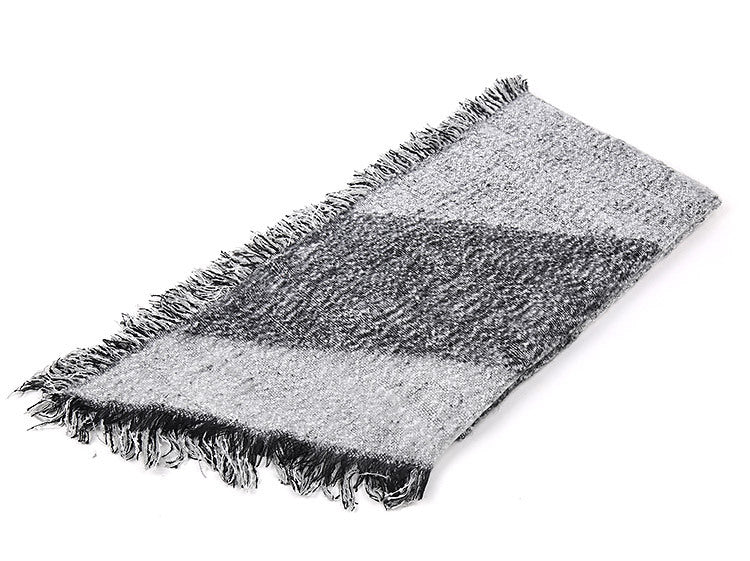 Damen Eleganter Fransen-Schal aus weichem Material mit geometrischem Muster WW
