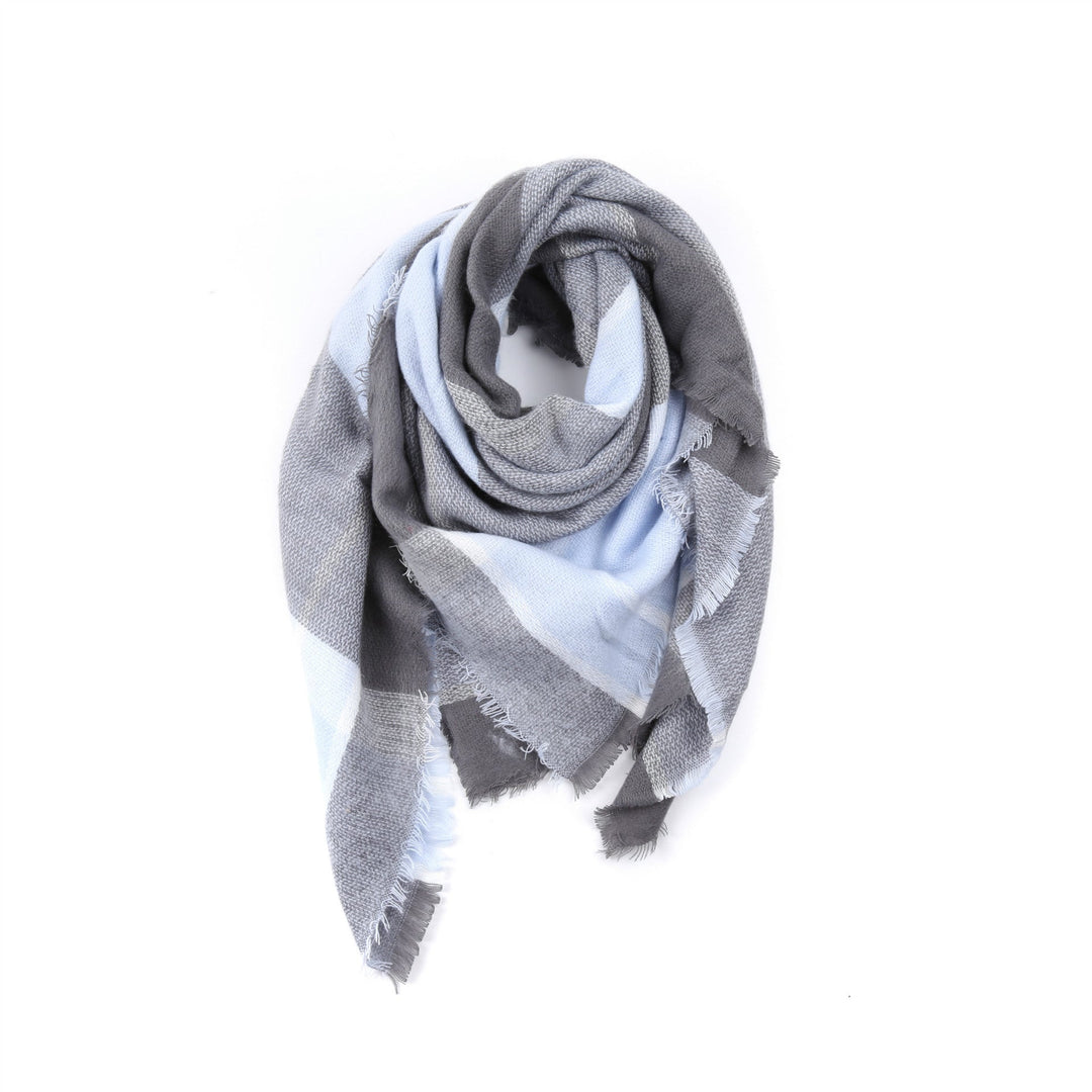 Damen Karierter Schal aus hochwertigem Material mit fransigen Kanten W&W Mode