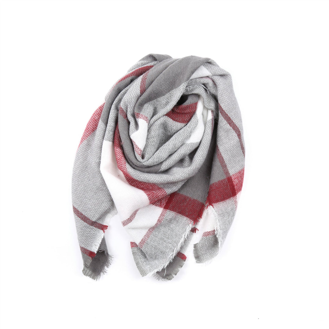 Damen Karierter Schal aus hochwertigem Material mit fransigen Kanten W&W Mode