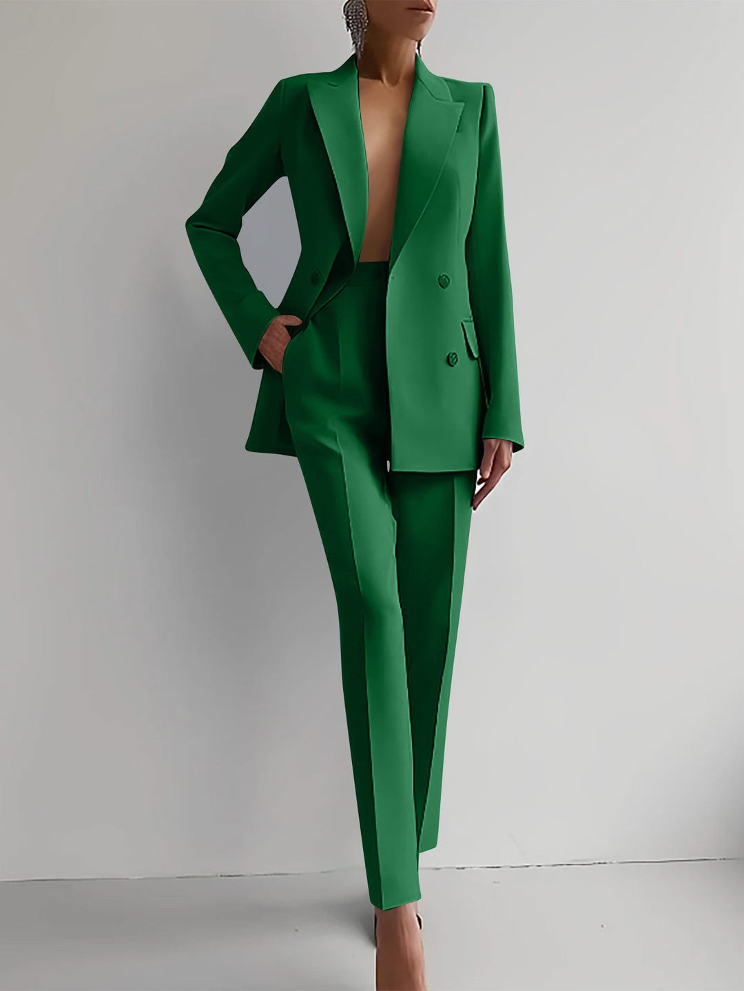 W&W Mode | Stilvolles Satz Bestehend Aus Edlem Blazer Und Eleganter Hose