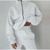 WW | teiliges sportliches Set - trendige Damen Sweatjacke mit Jogginghose