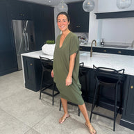 Kleid mit V-Ausschnitt | Unser Bestseller 2024