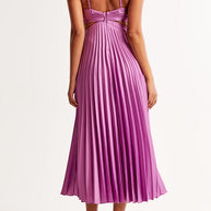 WW | V-Ausschnitt Cut-Out Taille Ärmelloses Falten-Maxikleid