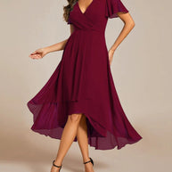WW | Kleid mit V-Ausschnitt und Rüschenärmeln