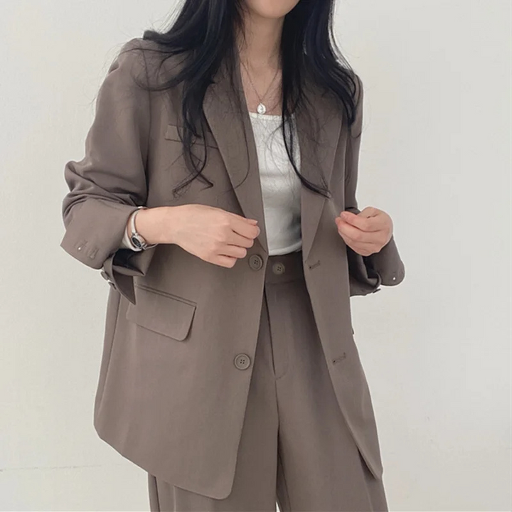 W&W Mode | Langer Damenblazer mit Breitem Revers und Relaxter Passform