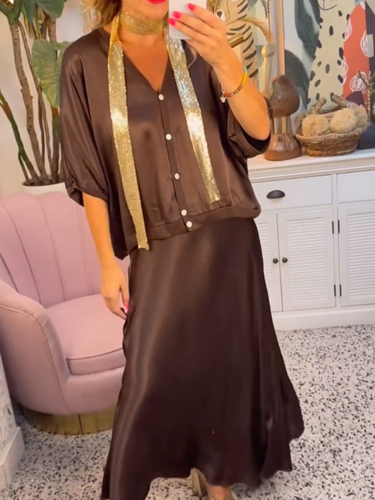 WW | Rock und Bluse mit Knöpfen und Rosenmuster