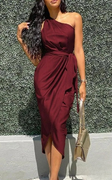 WW | Qualität Off Shoulder Rüsche Kleid