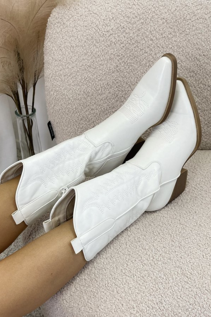 WW | Trendige Westernstiefel - Stylische hohe Stiefel