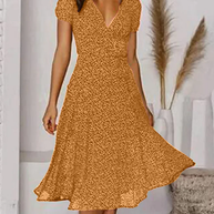WW | Druckseide Chiffonkleid mit Kurzen Ärmeln und V-Ausschnitt für Damen