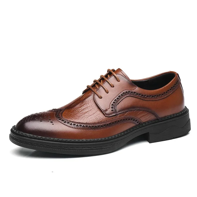 WW | Atmungsaktive Herrenschuhe Aus Leder Mit Brogue Design Und Schnürung