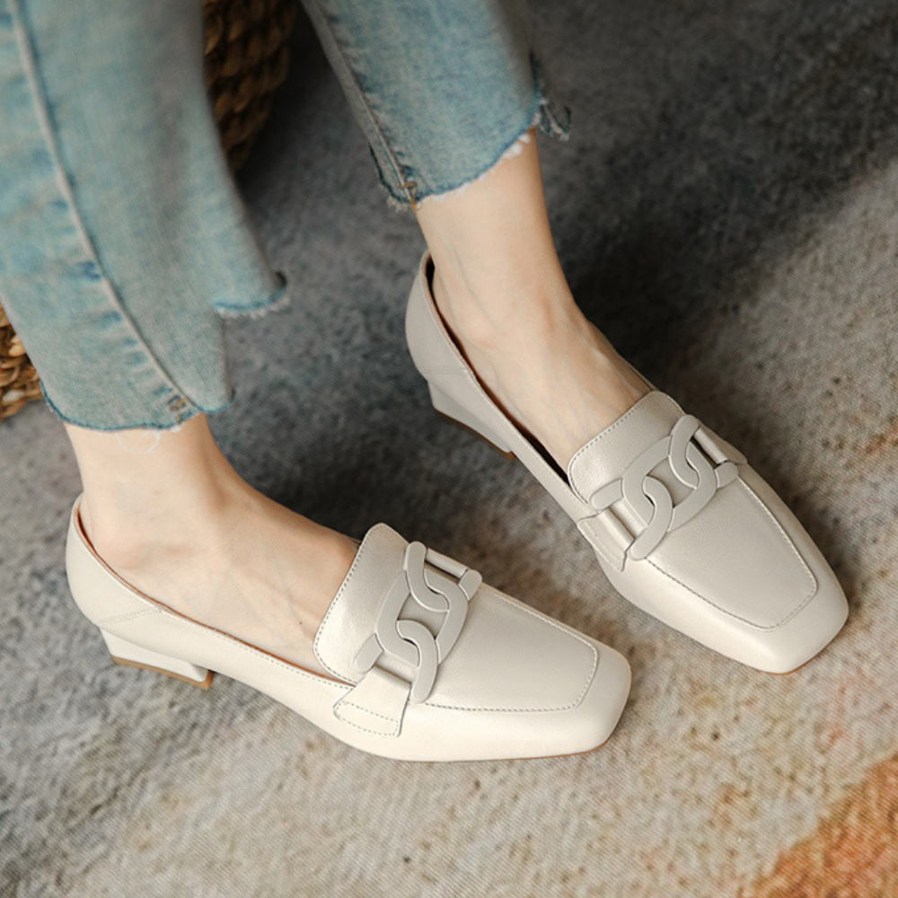 W&W Mode | Bequeme Schuhe mit Mittlerem Absatz und Fußgewölbeunterstützung