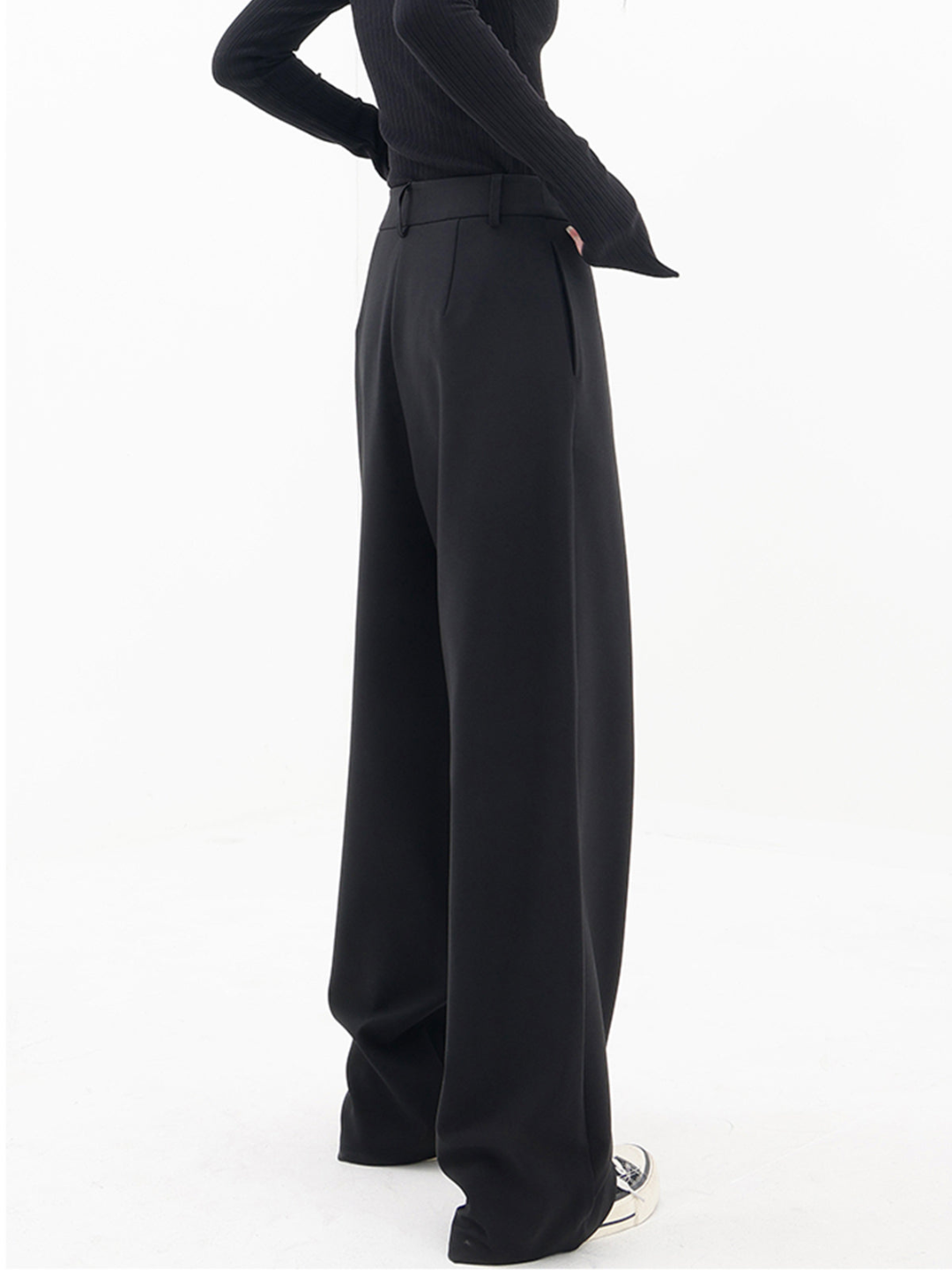W&W Mode | Asymmetrische Baggy-Hose