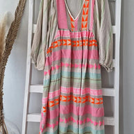 WW | Maxi-Kleid mit Langen Ärmeln und V-Ausschnitt