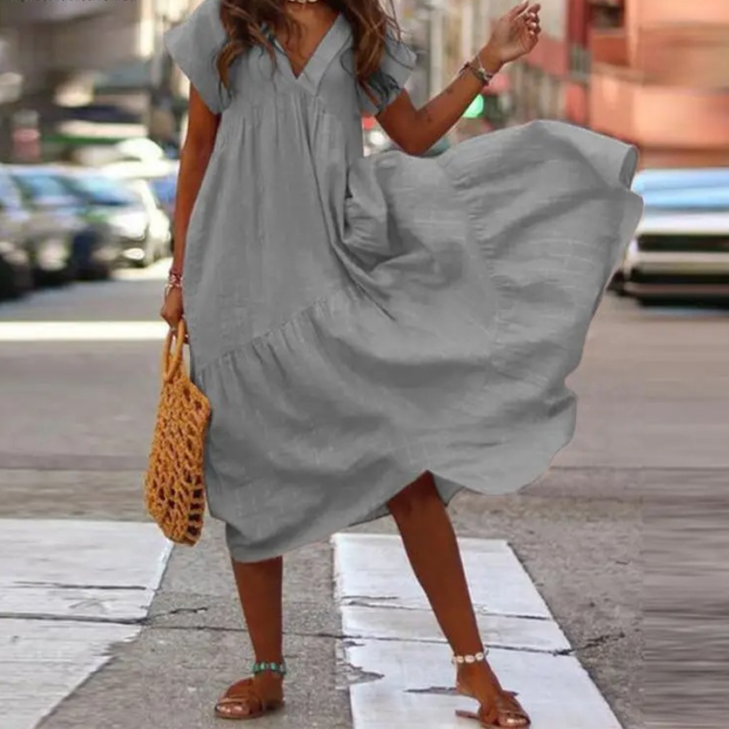 WW – Blusenkleid im Maxi-Stil mit V-Ausschnitt und Rüschen