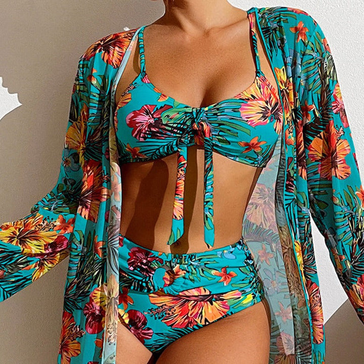 WW | 3-Teiliges Bikini mit Blumen und Gewand