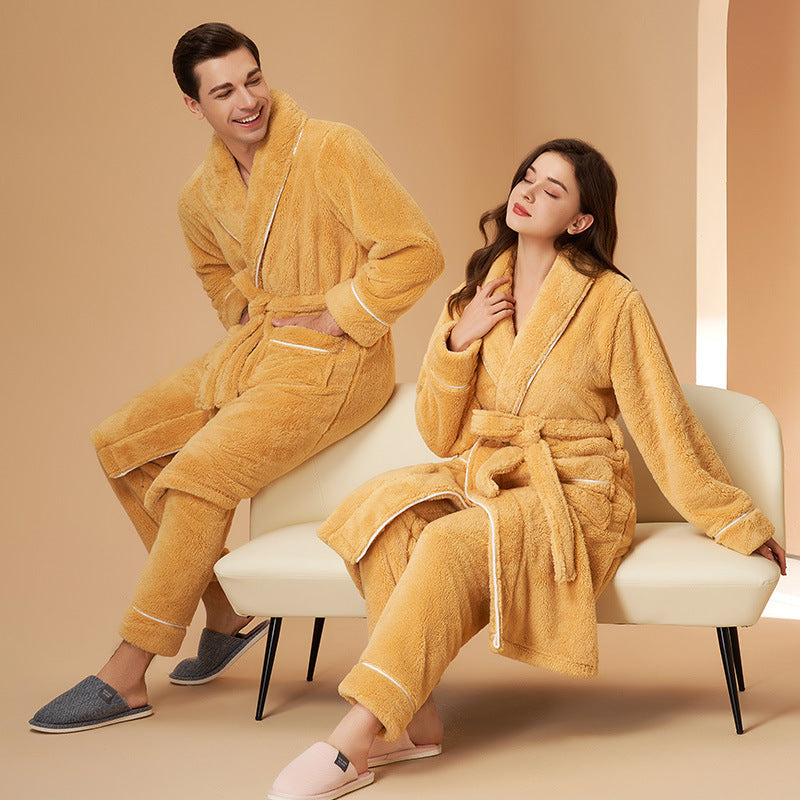 WW | Schöner Plüsch Langes Bademantel-Pyjama-Set