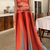 WW | Strapless Twist Front Cut Out Farbiges Mesh Maxi Kleid