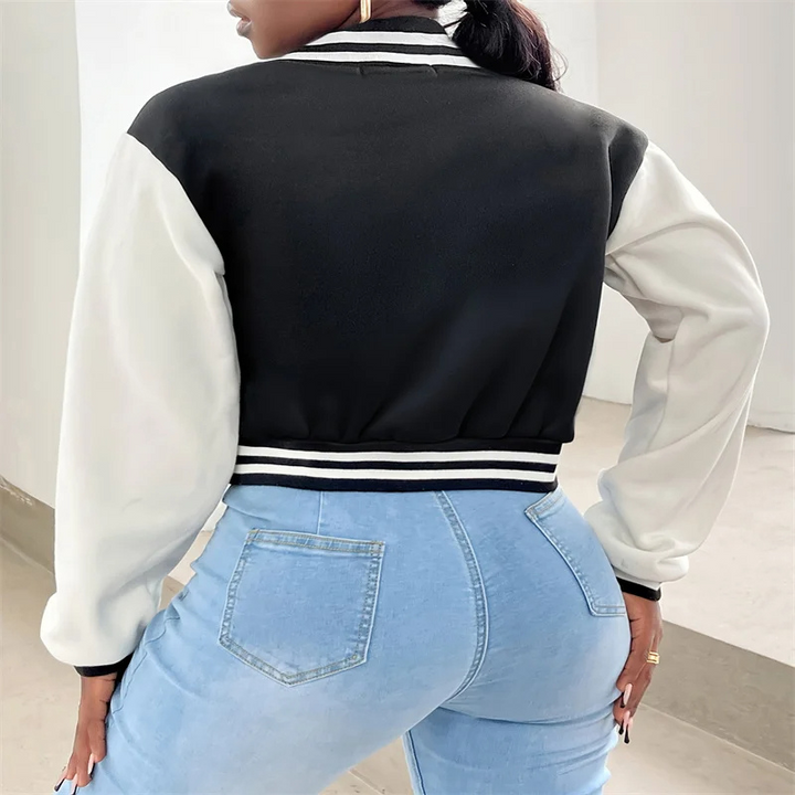 W&W Mode | Varsity Bomberjack Damen, Kurzes Modell mit Buchstabenpatch und Druckknopfverschluss