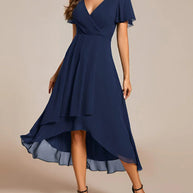 WW | Kleid mit V-Ausschnitt und Rüschenärmeln