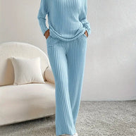 WW 2-teiliges Set | Eleganter gerippter Damenanzug mit V-Ausschnitt-Pullover und passender Hose