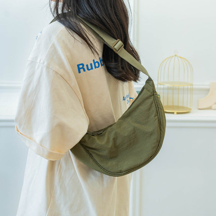 W&W Mode | Stilvolle Half Moon Crossbody Tasche