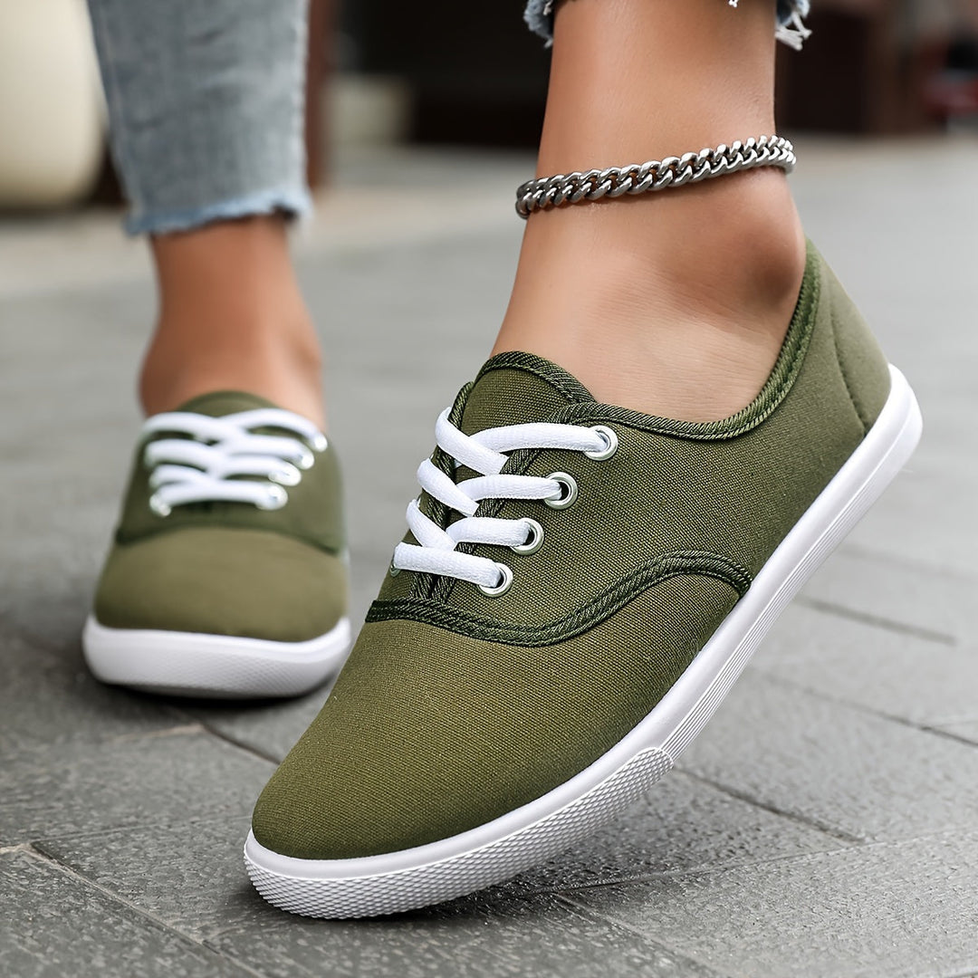 W&W Mode | Bequeme Niedrige Canvas Sneakers in Weiß