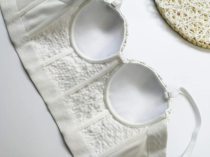 Figurformendes Damen-Bustier mit Fischgrätmuster, Perlen und Strass