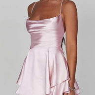 Rückenfreies Satin-Kleid