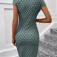 WW | Elegantes Kleid mit Rundhalsausschnitt und Allover-Print