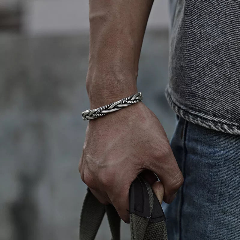 Geflochtenes Silberarmband