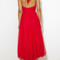 Feminines Sommerkleid mit fließendem Rock & eleganter Silhouette