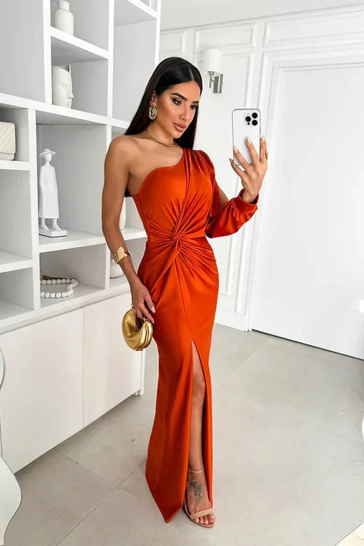 W&W Mode | Satinkleid Mühelose Eleganz Bei Jedem Schritt