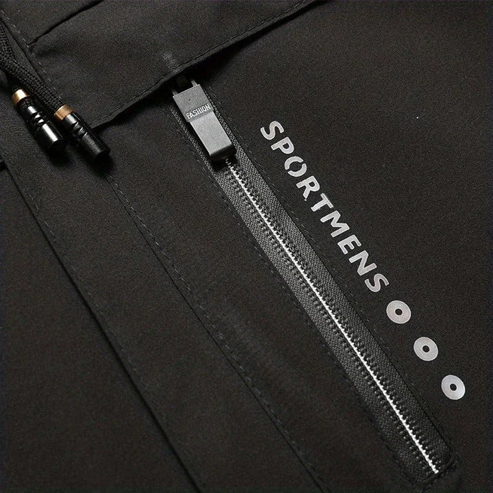 Die neue luxuriöse wasserdichte Kapuzenjacke