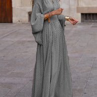 WW | Langarm V-Ausschnitt Kleid Lockere Passform Taillierte Silhouette Fließender Saum Eleganter Stil