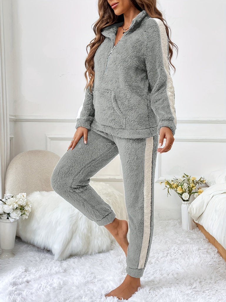 Wolff | Pyjama Set für Frauen aus Plüsch