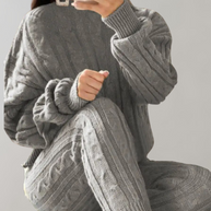 WW - Strick-Schulter-Hosen-Set