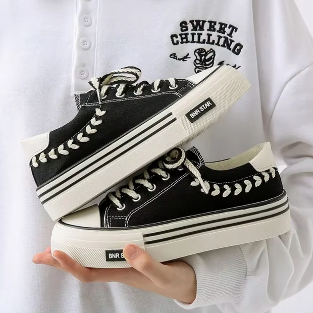WW | Stilvolle Plattform-Sneaker
