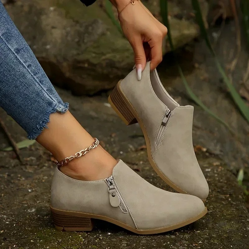 W&W Mode | Bequeme Slip on Stiefeletten mit Fester Sohle Damen Stiefeletten