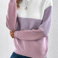 – Eleganter dreifarbiger Pullover